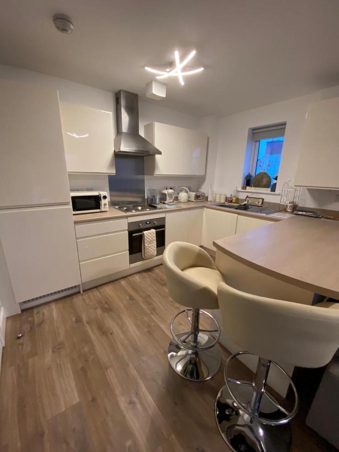 Luxury Riverside 2 Bedroomed Apartment With Balcony Newport  Eksteriør bilde