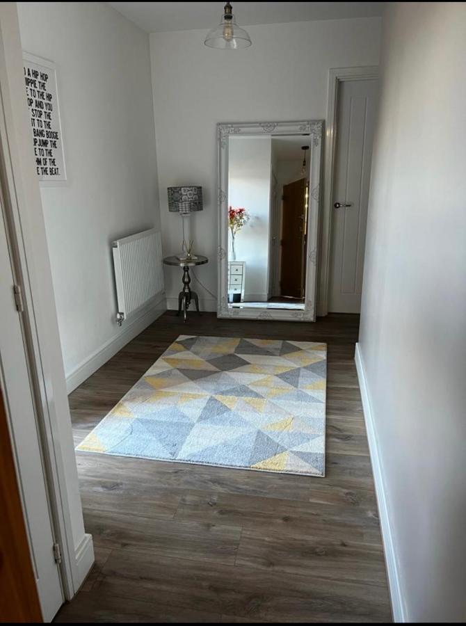 Luxury Riverside 2 Bedroomed Apartment With Balcony Newport  Eksteriør bilde