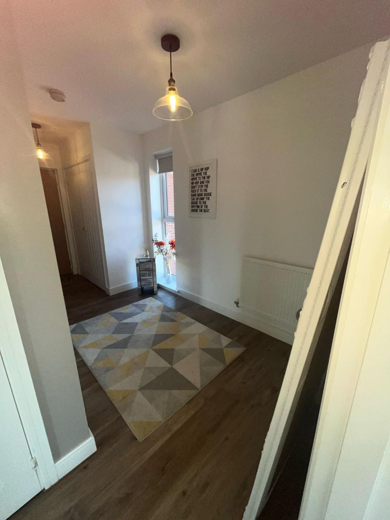 Luxury Riverside 2 Bedroomed Apartment With Balcony Newport  Eksteriør bilde