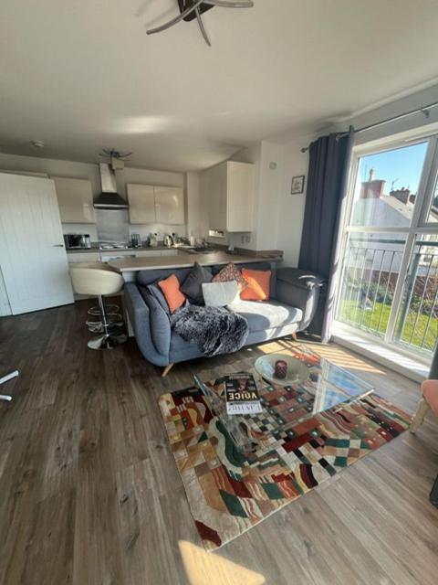 Luxury Riverside 2 Bedroomed Apartment With Balcony Newport  Eksteriør bilde